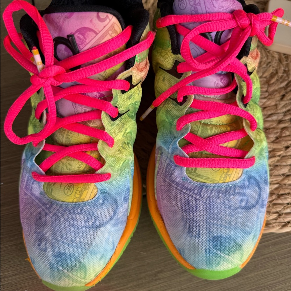 Rare Nike KD 17
Easy Money All-Star